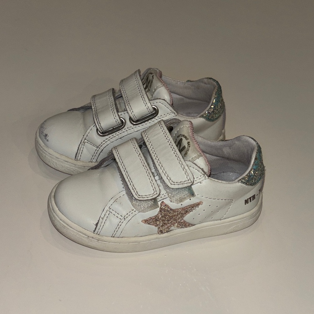 Naturino White Sneakers with Glitter Star